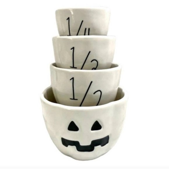 Rae Dunn Peanuts Snoopy Halloween MEASURING CUPS - Picture 2 of 6
